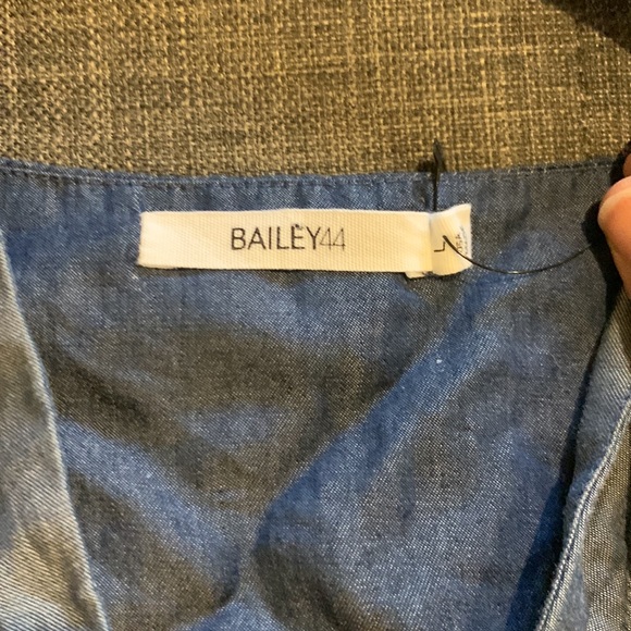 Anthropologie faux wrap top, denim tencel sz L - Picture 2 of 3